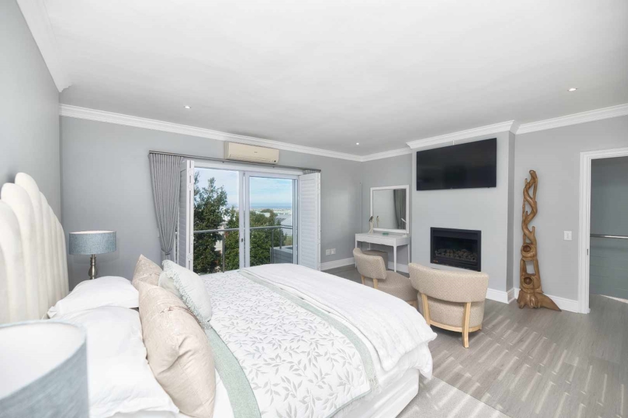 4 Bedroom Property for Sale in Hemel en Aarde Estate Western Cape